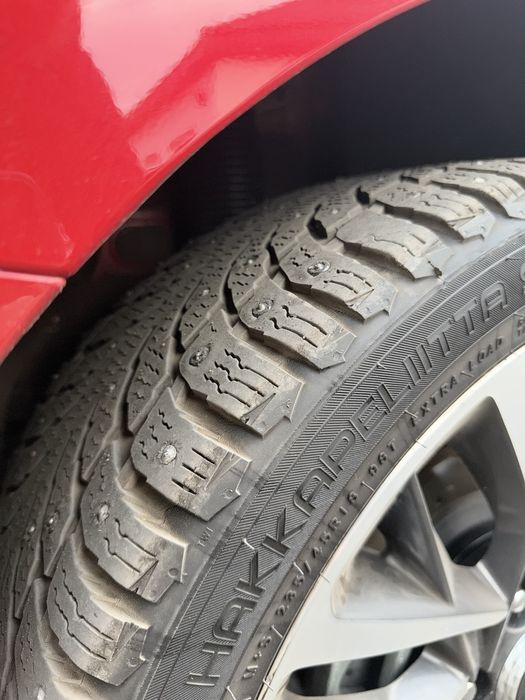 Продам бу резину нокиан хакка 9