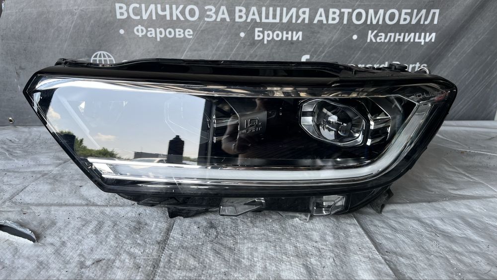 Ляв и десен фар VW T-Roc 2022