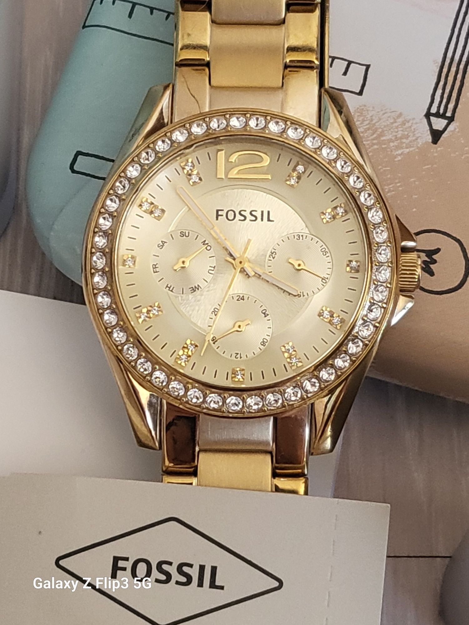 Унисекс часовник от колекцията FOSSIL водоустойчив