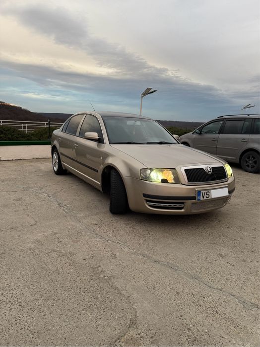 Skoda Superb 1 2005