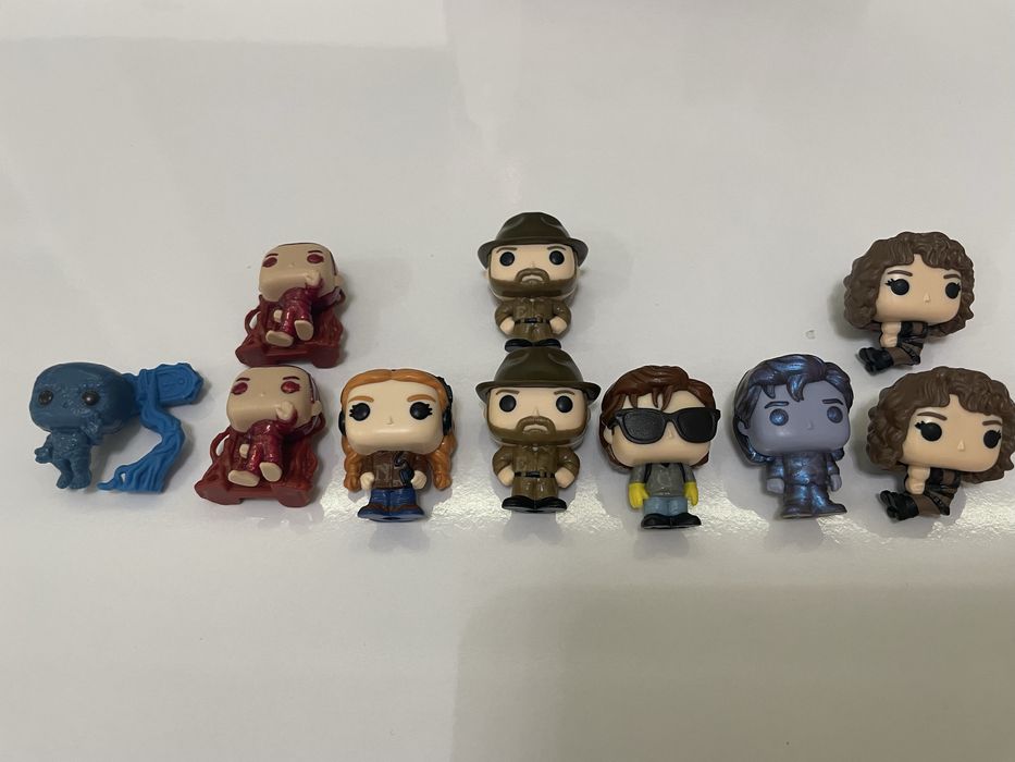 Stranger Things Kinder Joy