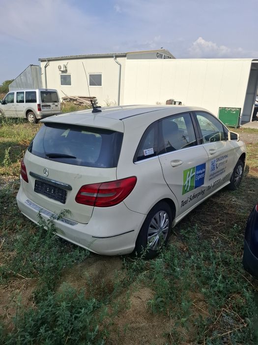 Dezmembrez mercedes B class W246 1.8 CDI Automat