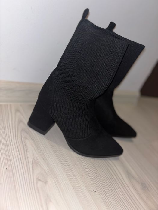 Botine cu toc patrat