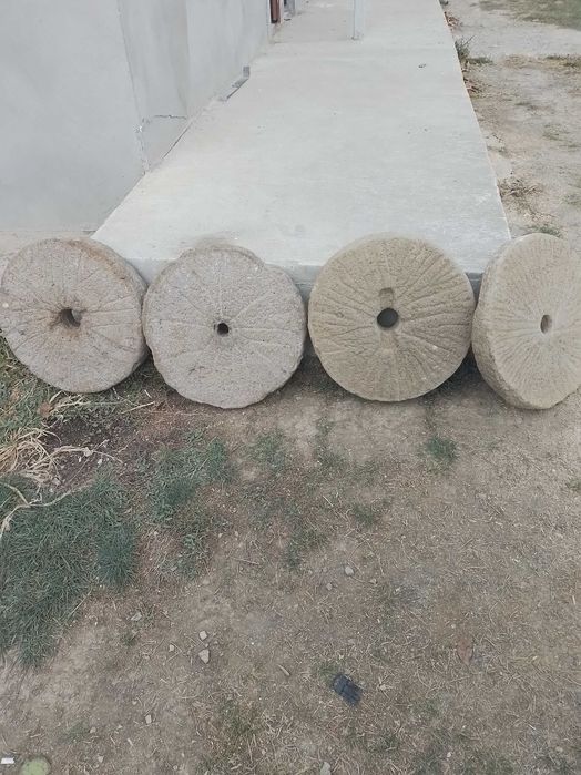 Pietre de muara vechi