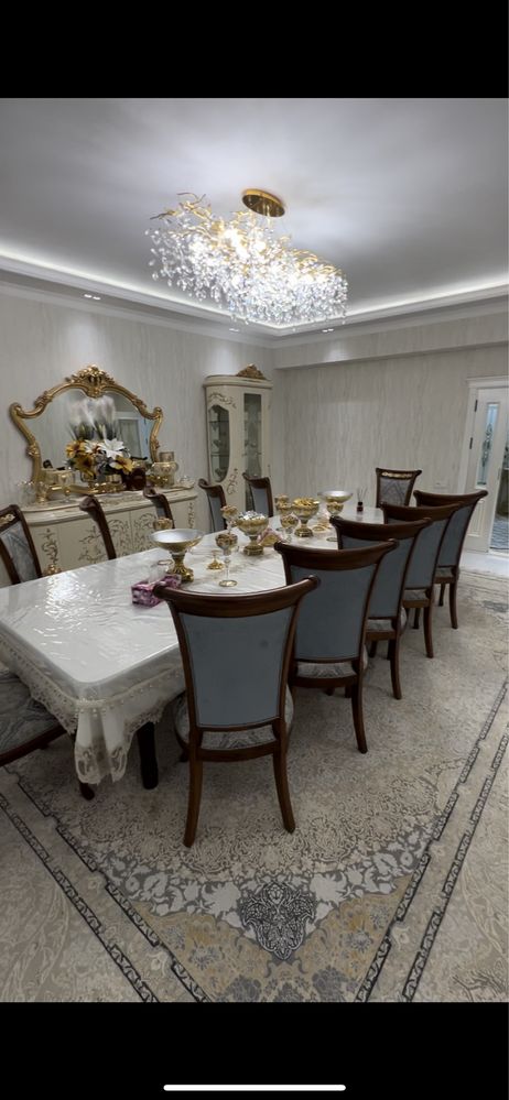 СРОЧНА продаю квартиру аристократ дом