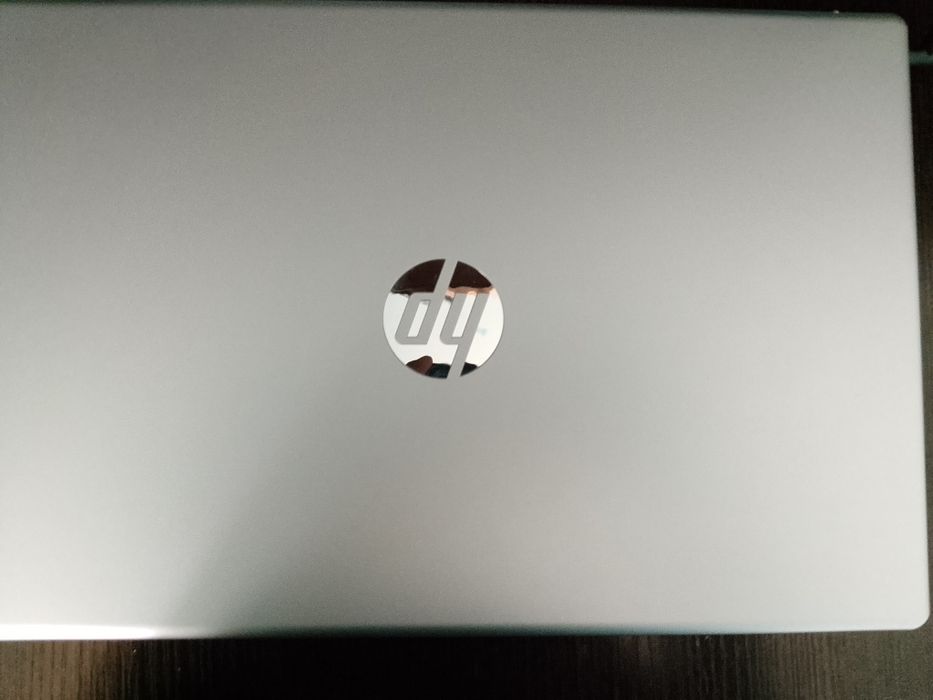 Noutbok core i5 8gb ram 512 xotira ish va dasturlash uchum