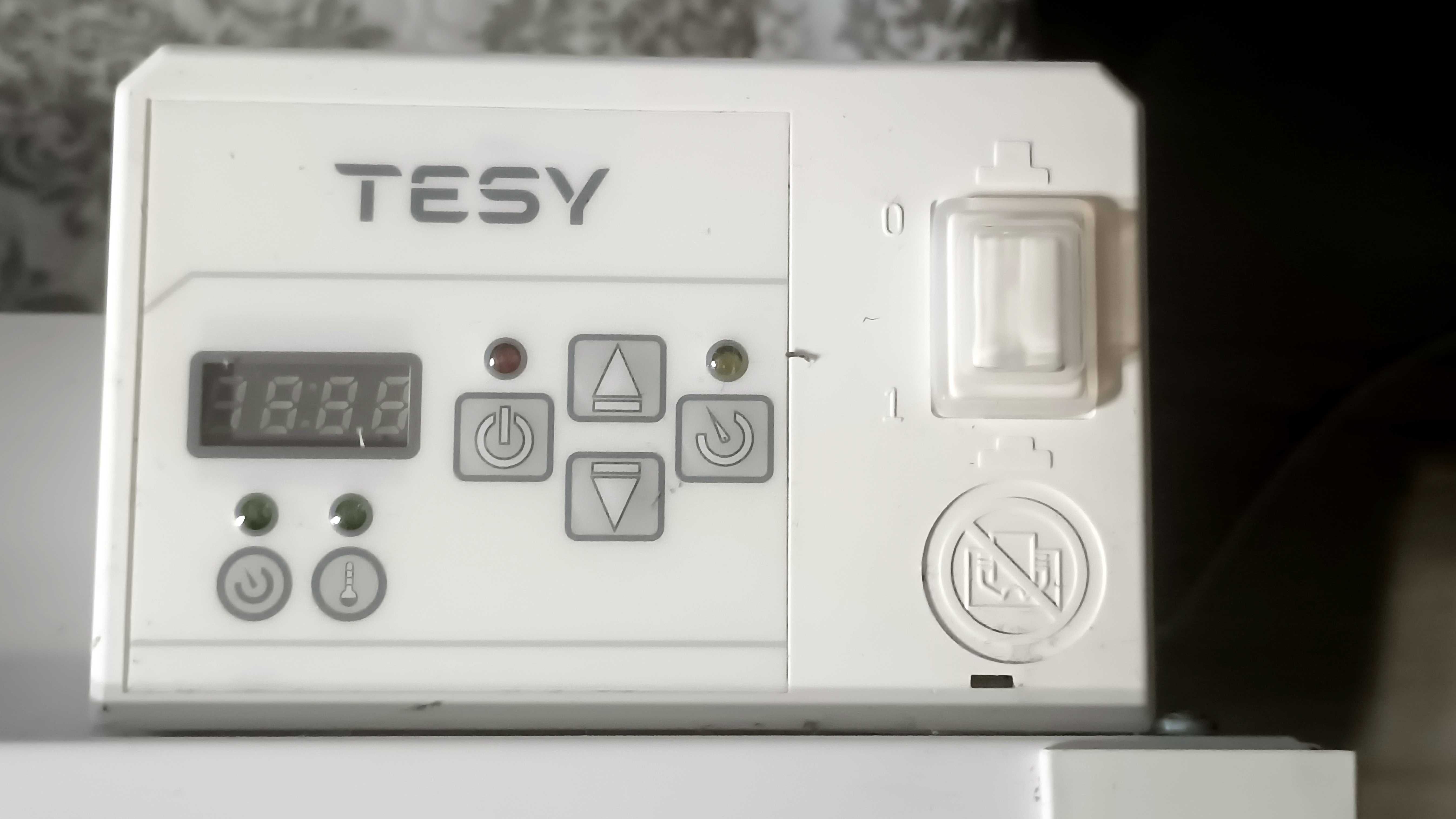 Продавам неизползван Конвектор TESY CN 03 150 EIS W, 1500W, HeatЕco
