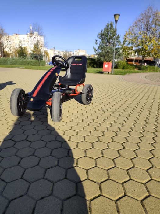 Кртинг кола с педали