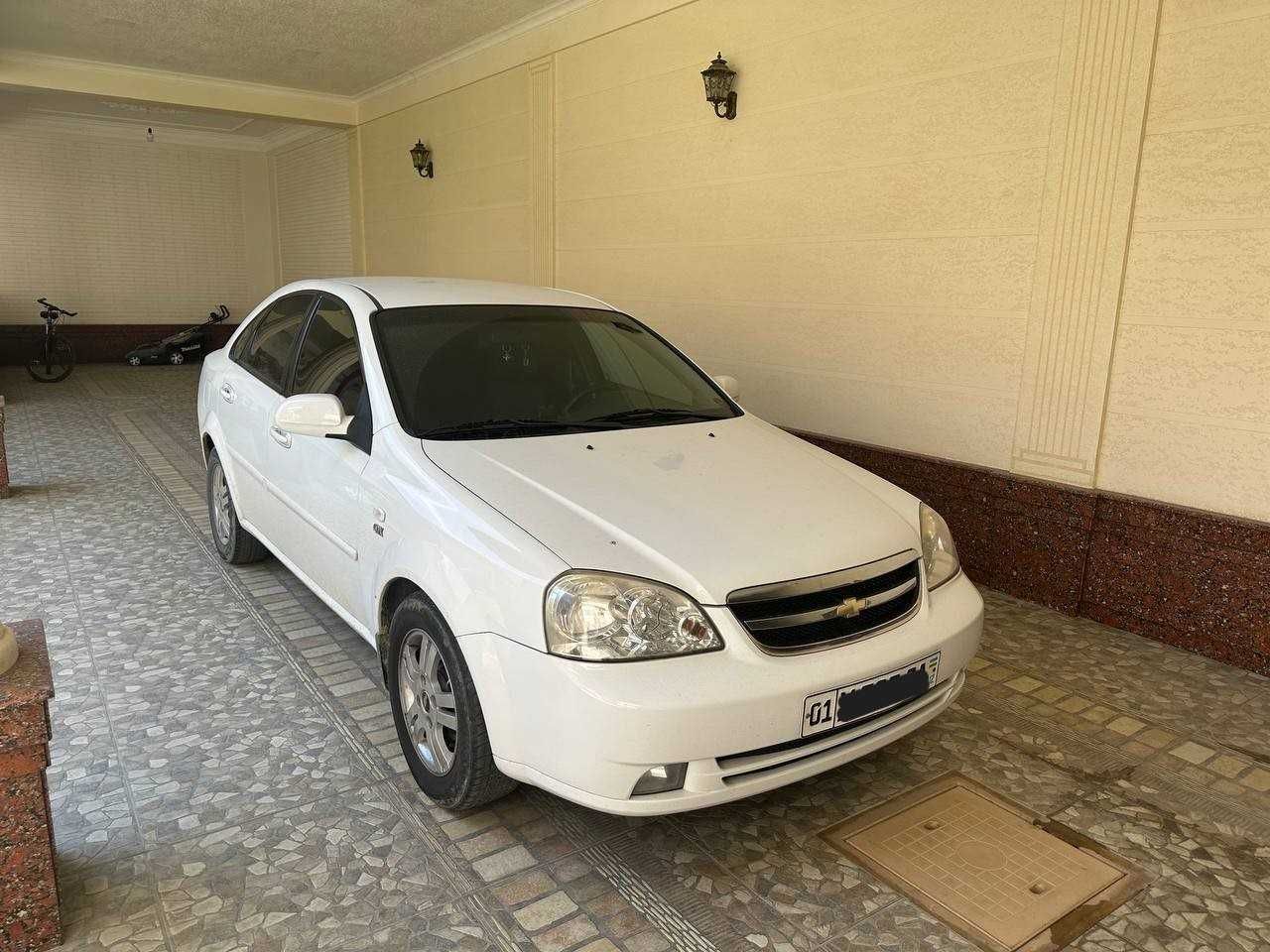 Lacetti 1.8 2011 года выпуска