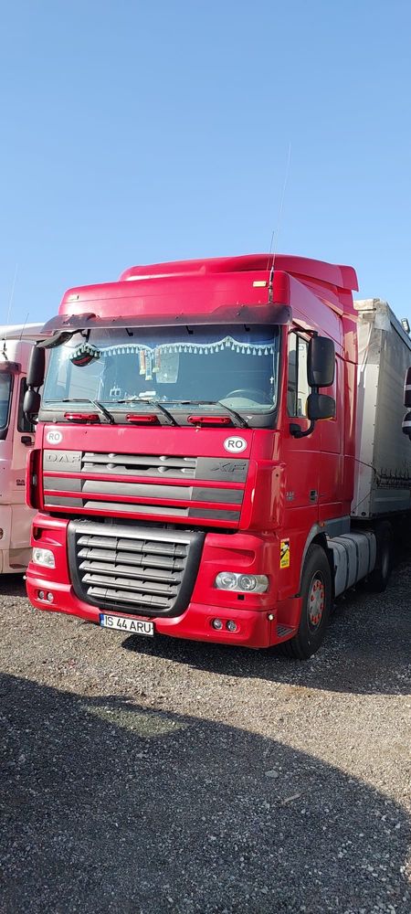Cap tractor Daf XF 105.460 plus semiremorca Schmitz