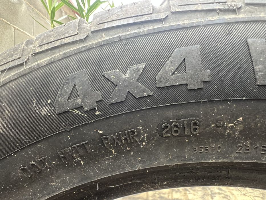 Continental WinterContact 235/55/17 2 бр.