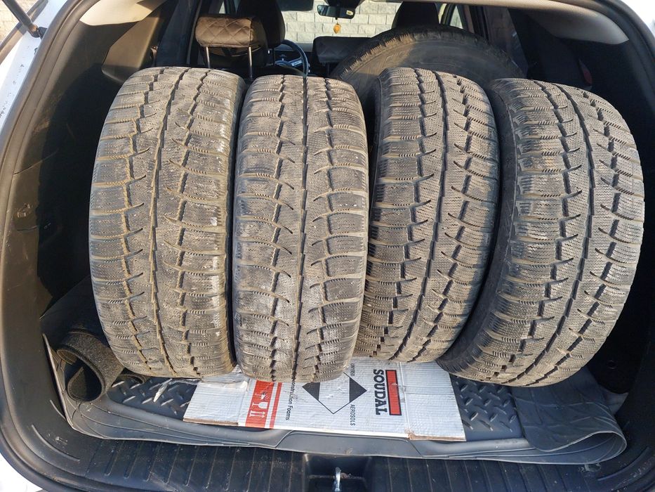 Резина зимняя р16 липучка как новая