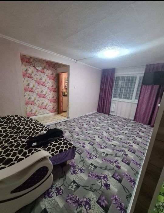 Продам трехкомнатную в мкр Копай