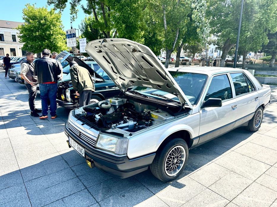 Renault 25-Atestat Retro