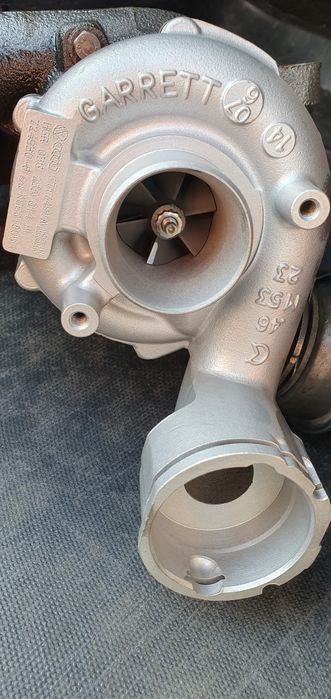 Turbina vw Passat Touran BKP AZV BKD BMA 2.0 TDI 103kw 140cp Audi a3