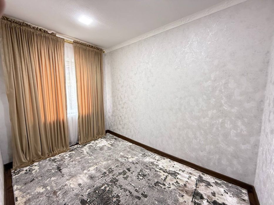 Продается 3 ком. Квартира 77 серия на 2 этаже площадью 70 кв.м.