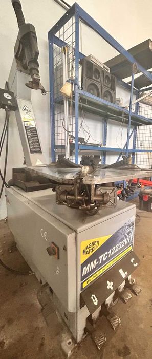 Машина за демонтаж/монтаж на гуми MAGNETTI MARELLI  MM-TC1223 2V IT