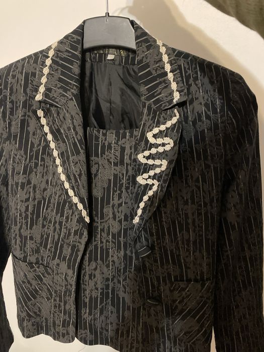 Sacou si fusta, mari