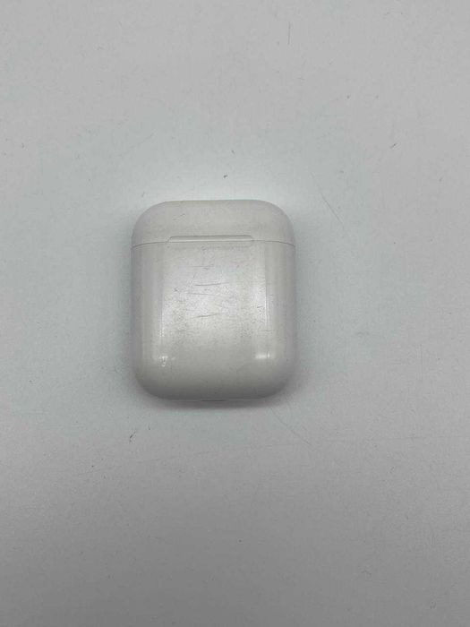 Apple AirPods (1st Gen)  (белый)