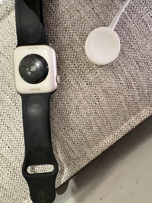 Apple watch SE (2) 80% Battery