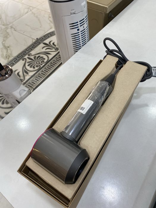 Фен Dyson хороший