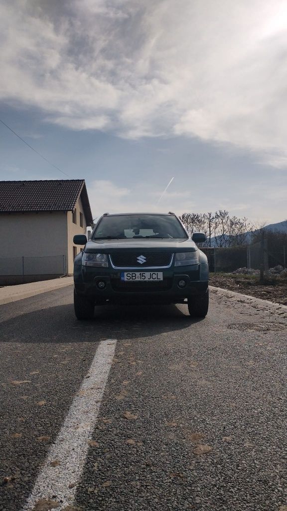 Vând Suzuki Grand Vitara