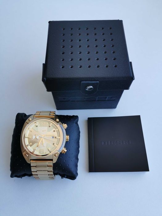 Часы фирмы DIEZEL новые