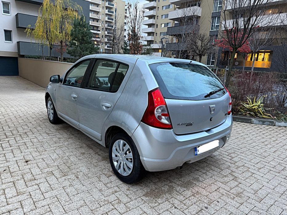 Dacia Sandero 1.4 benzina /79.000 km / Unic proprietar !