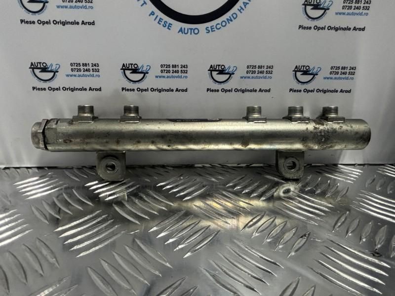 Rampa injectoare fara senzor Opel Meriva B 1. 3 CDTI