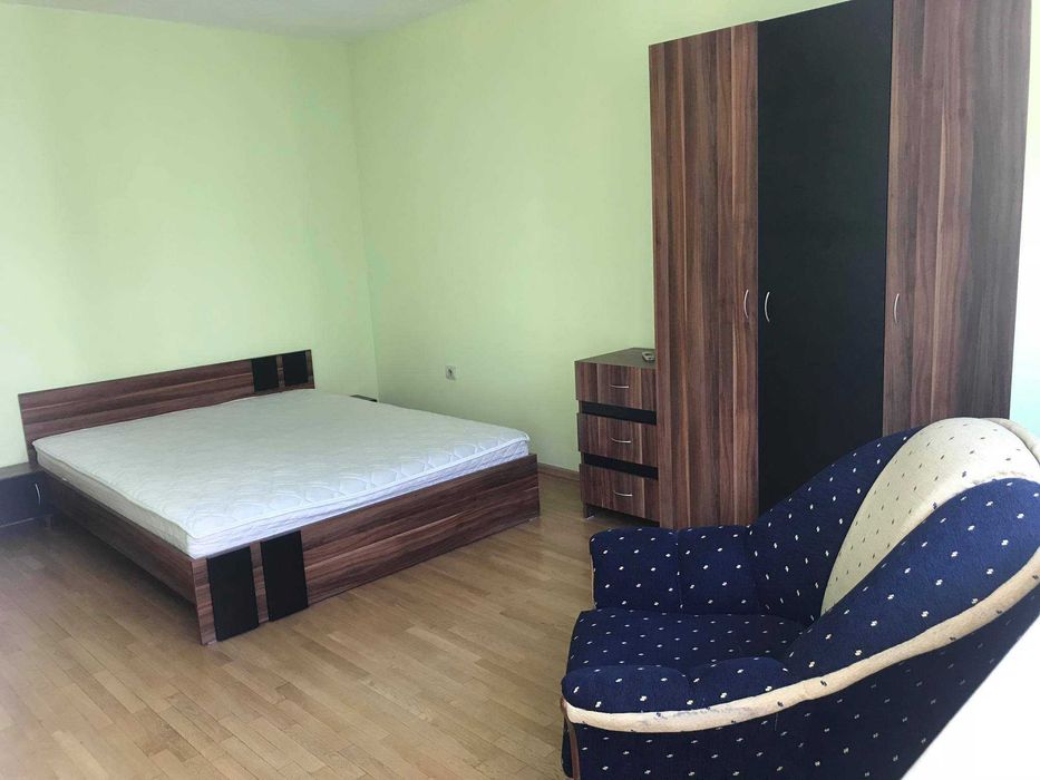 Двустаен имот в кв.Лозенец