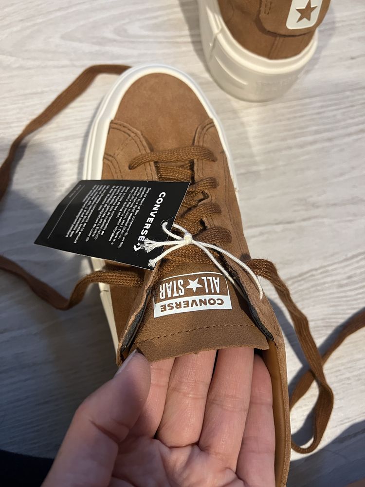 Велурени кецове Converse - 40 номер