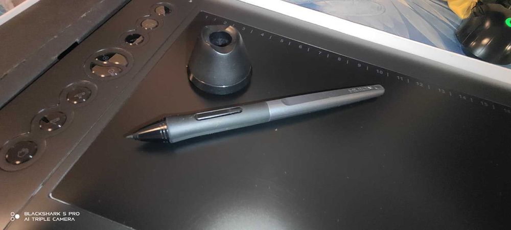 Tabletă grafică Profesionala Huion Inspiroy H610 Pro V2 – ca nouă