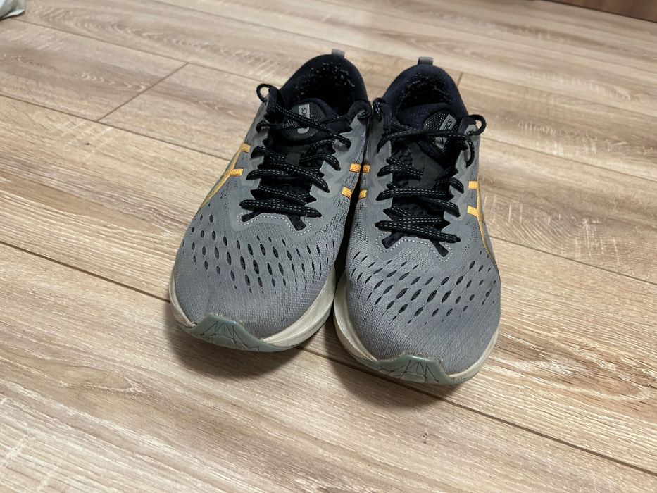 Обувки за бягане Асикс FF Blast 45 номер