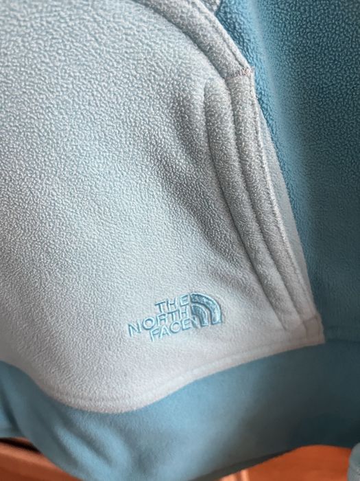 Hanorac Fleece North Face dama cu gluga. Stare foarte buna!