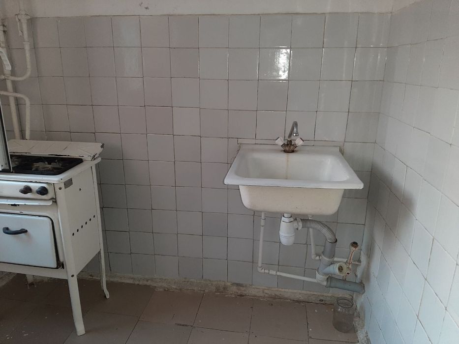 2xonali kvartira sotiladi