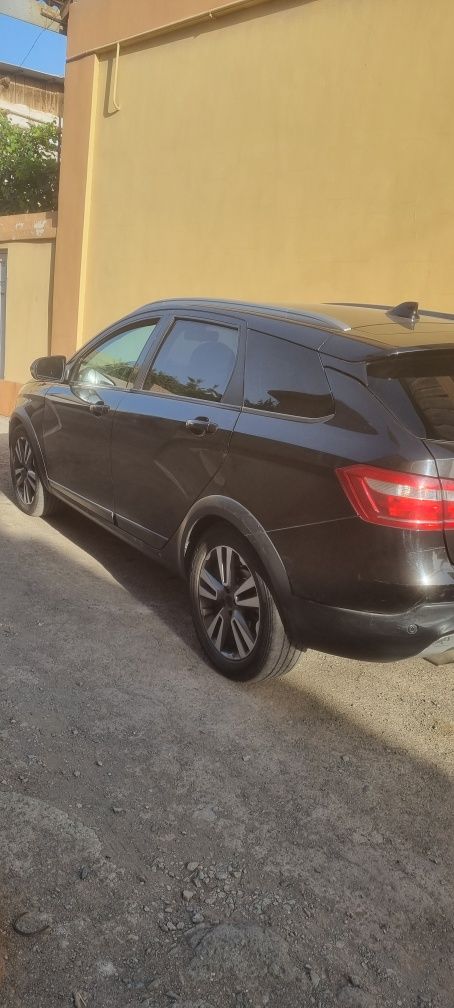 Лада веста кроссовер 2019 1.8