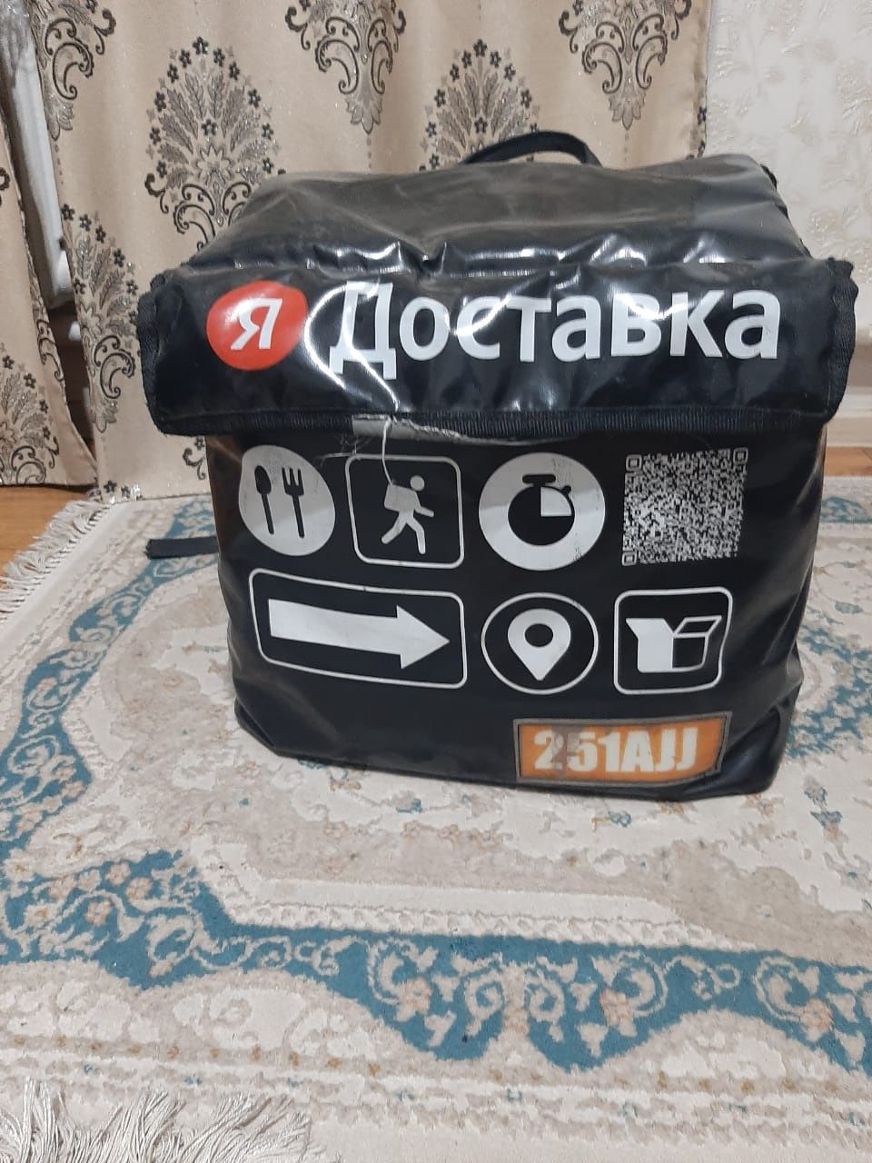 Продаеться яндекс сумка