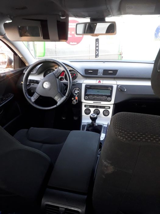 Vand sau schimb pasat B6