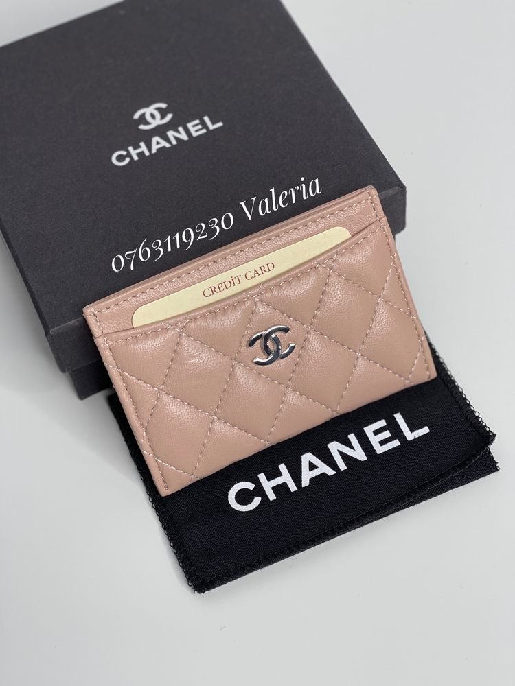 Cardholder Chanel din piele naturala