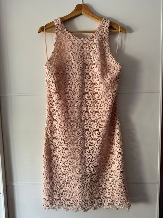 Rochiță superbă din dantelă Massimo Dutti