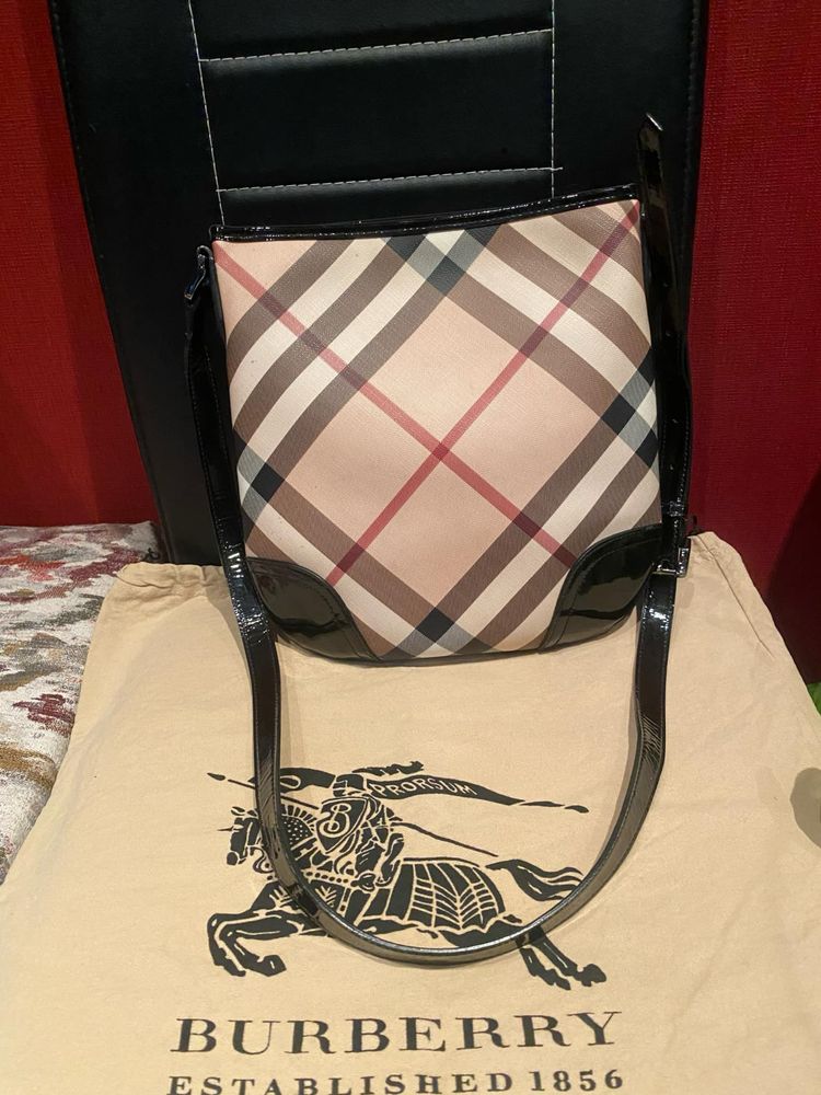 Оригинална чанта Burberry