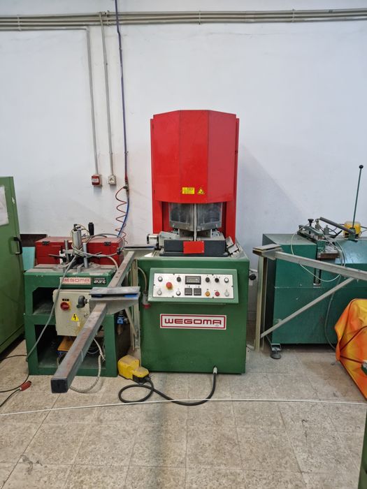 Vand linie de productie tamplarie PVC functionala la lichidare