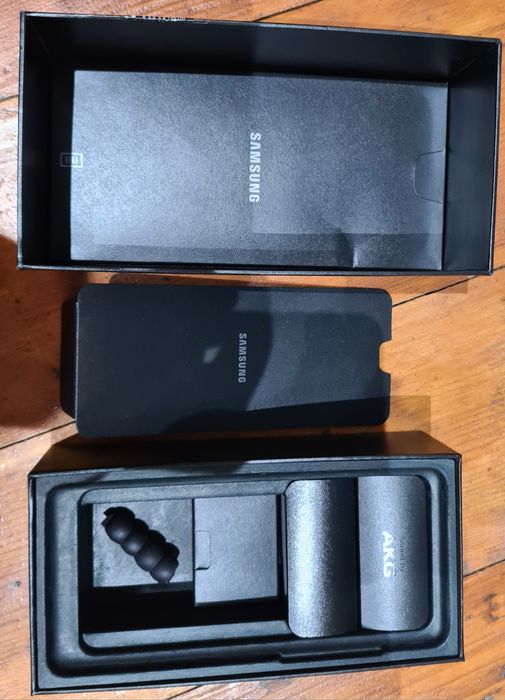 Cutie Originala Samsung S20 Utra 5G 128GB Cosmic Black