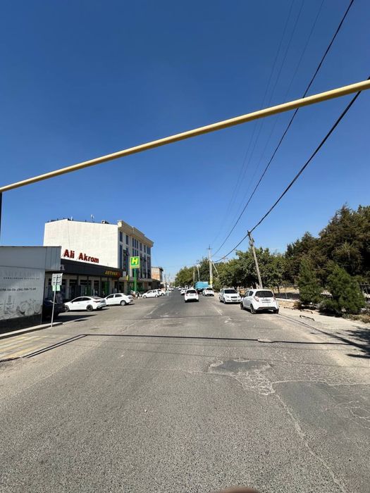 Сдается в аренду вдоль дорогинежилой помещение!