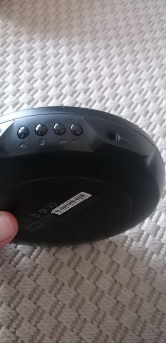 Vând CD player portabil Philips