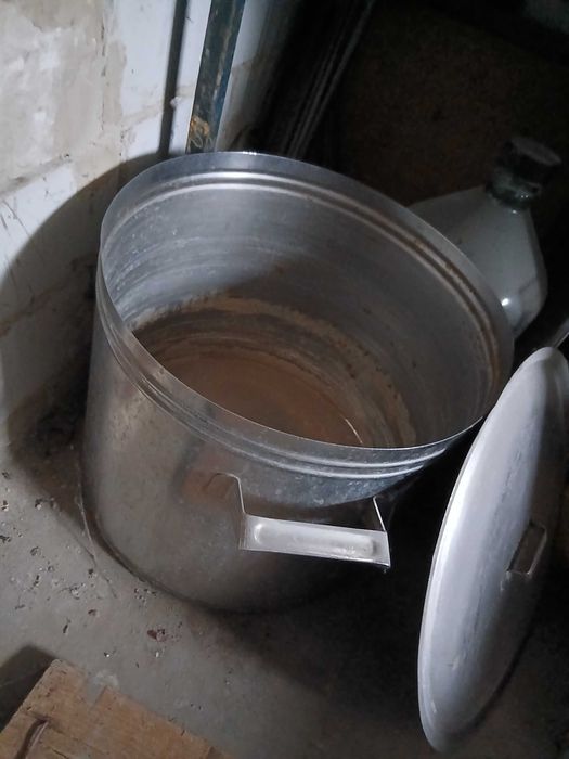 Большая стальная 40 л кастрюля