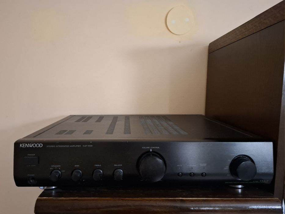 Усилвател Kenwood KAF-1030