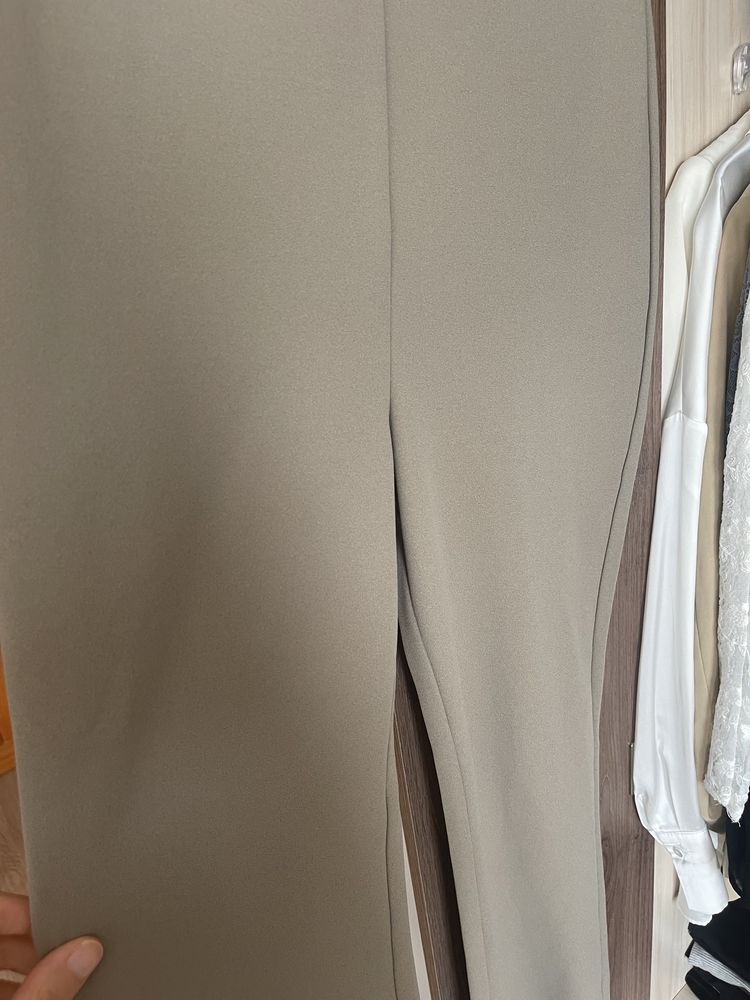 Бежови панталони, летни и есенни PULL&BEAR