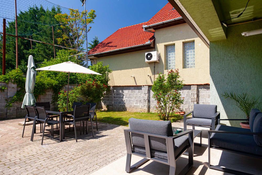 Casa 4 camere si 954 mp teren, cu 2 fronturi stradale in Subcetate