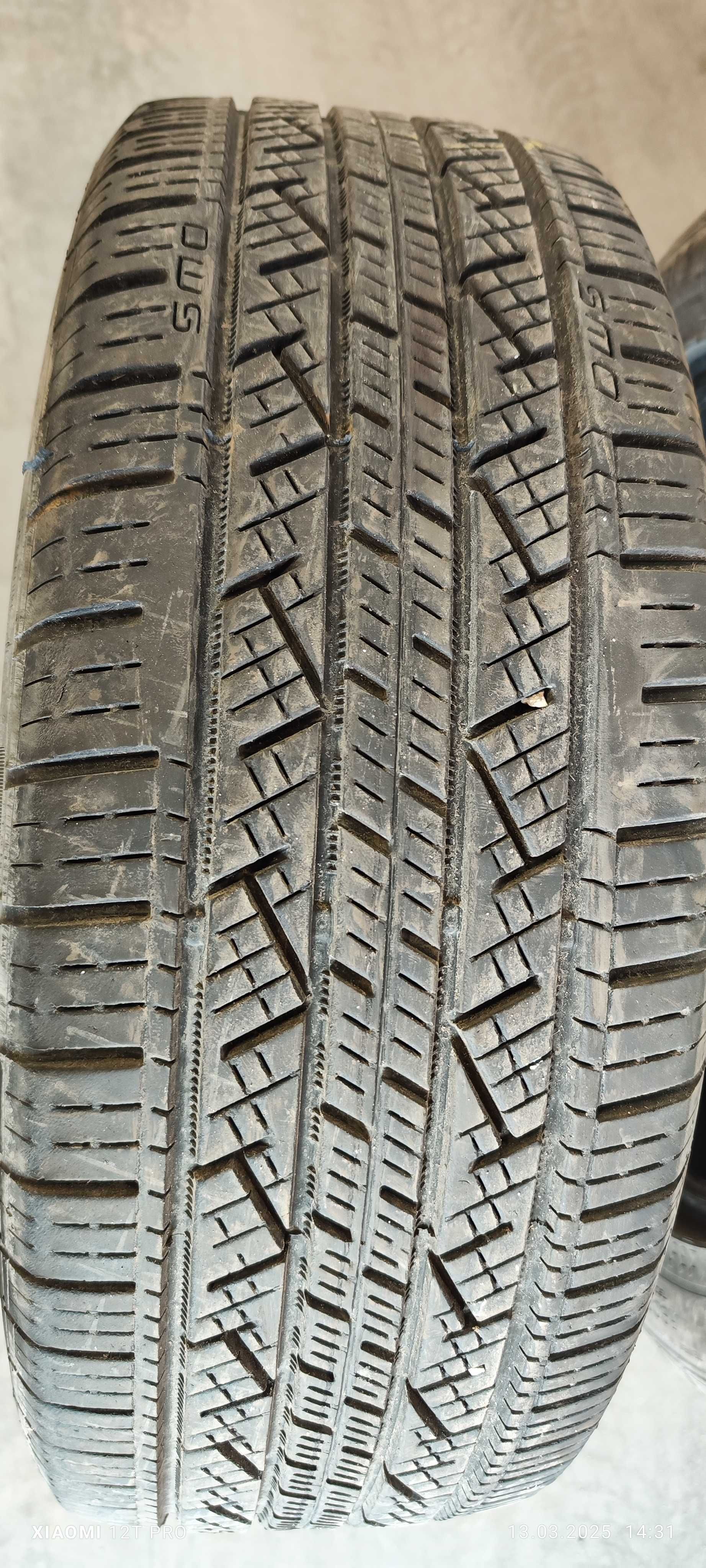 235/55/20 continental